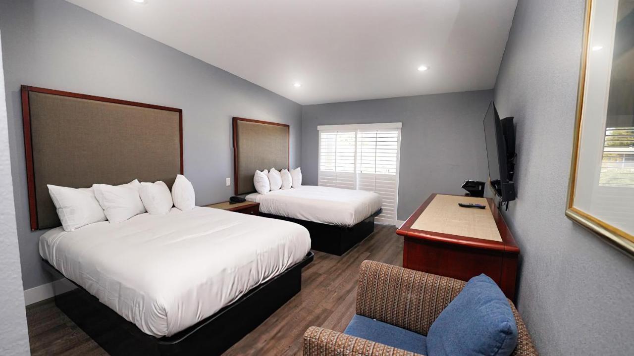 Hotel Seaside &