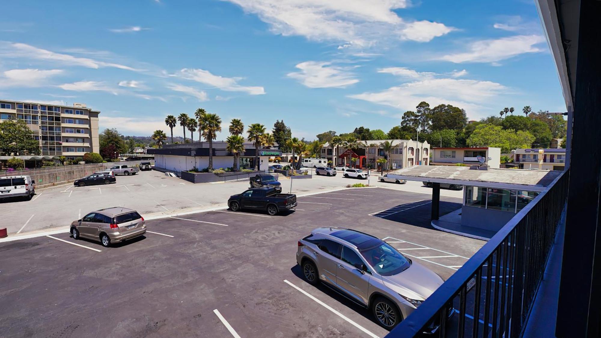 Hotel Seaside & Santa Cruz